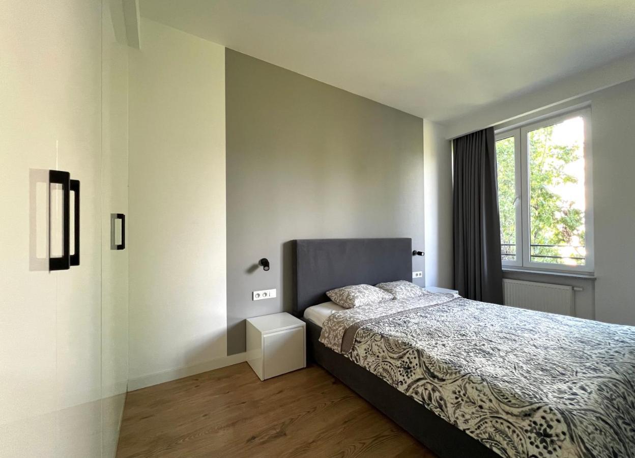 K22 Large Apart Slawinska 509 Warsaw Luaran gambar
